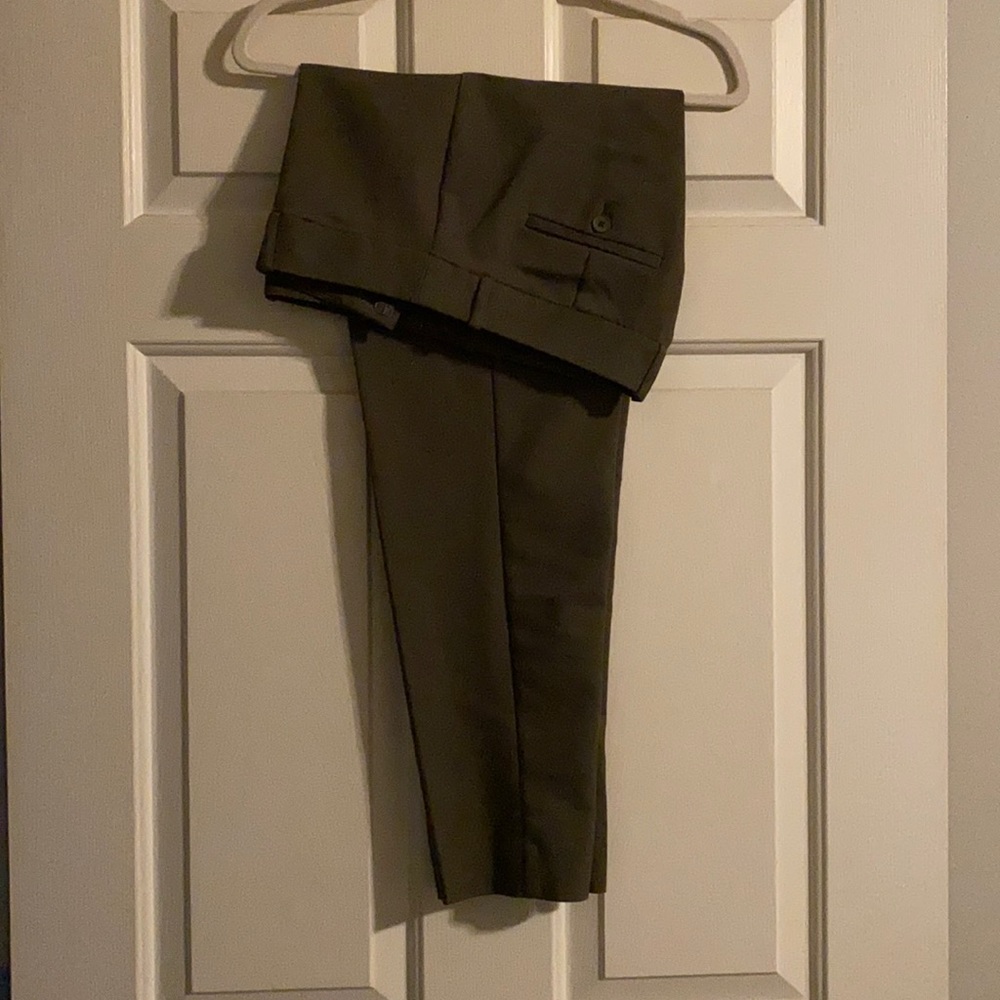 Liz Claiborne Classic size 6